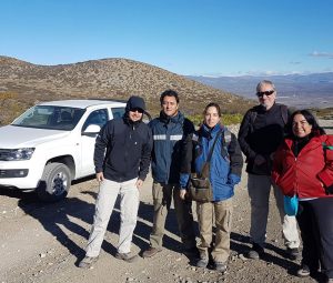 Matías Tapia, Luis López, Gabriela Peñalva, Roberto Scasso y Liliana Castro, en la cuenca Neuquina.